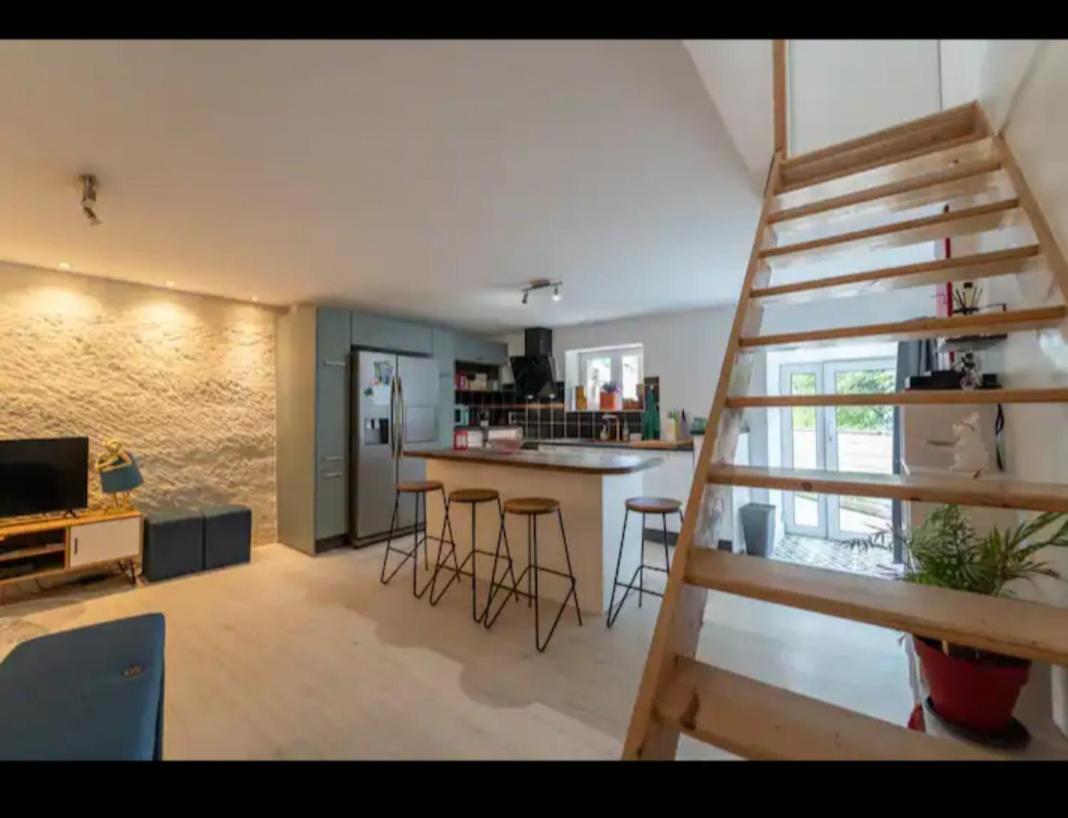 Maison Troglodyte Poitiers Eksteriør bilde